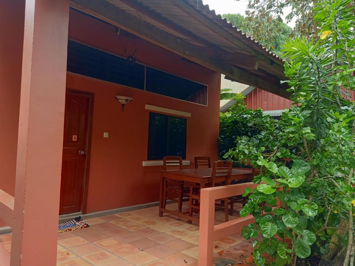 Hotel Pina House Kep Exteriér fotografie