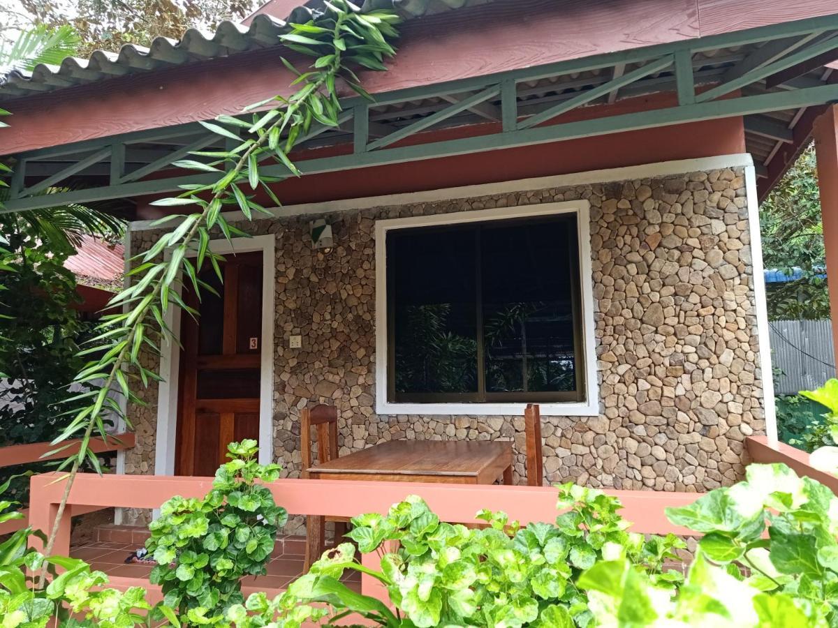 Hotel Pina House Kep Exteriér fotografie